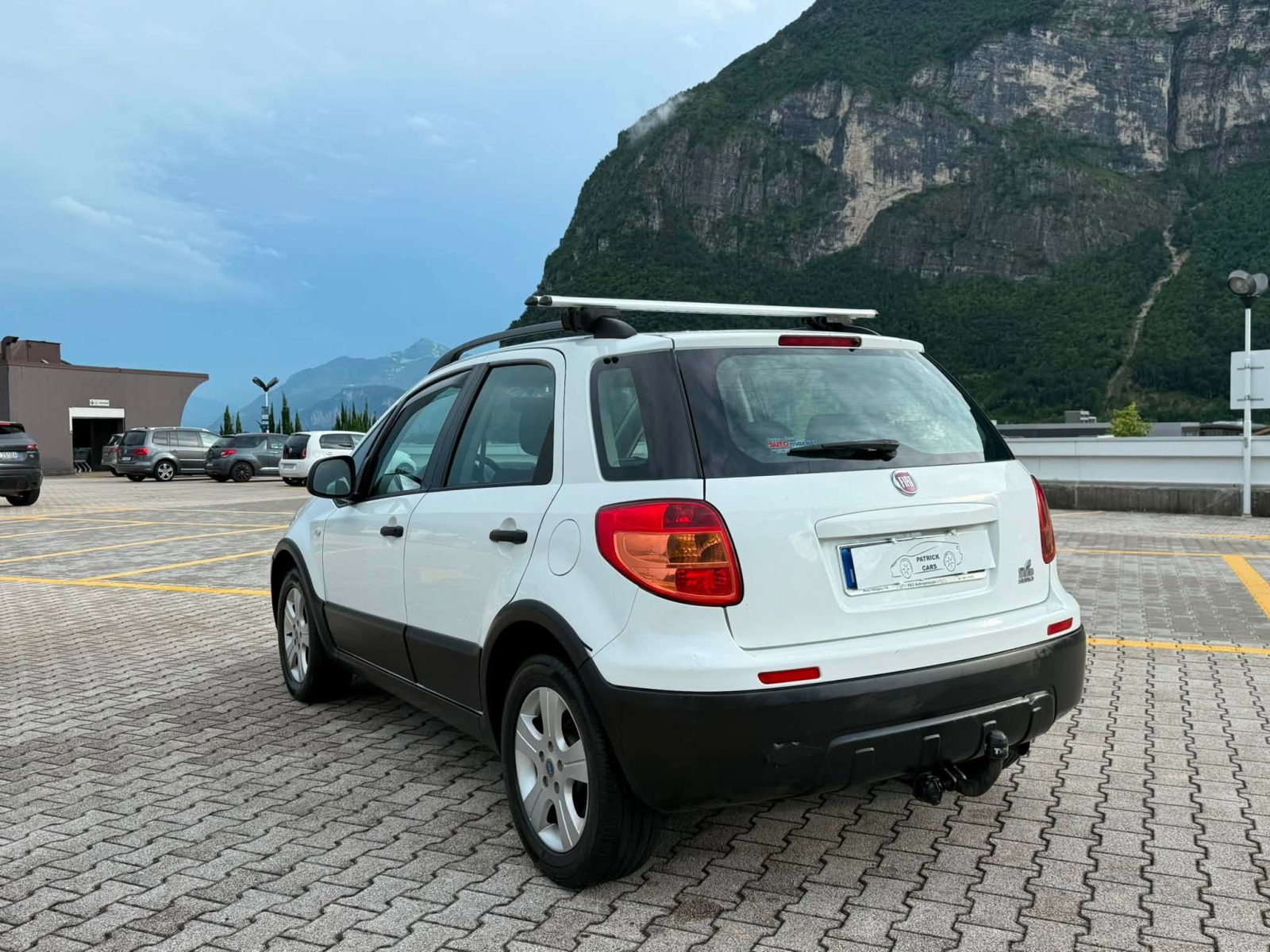FIAT SEDICI 4x4 E GANCIO TRAINO 