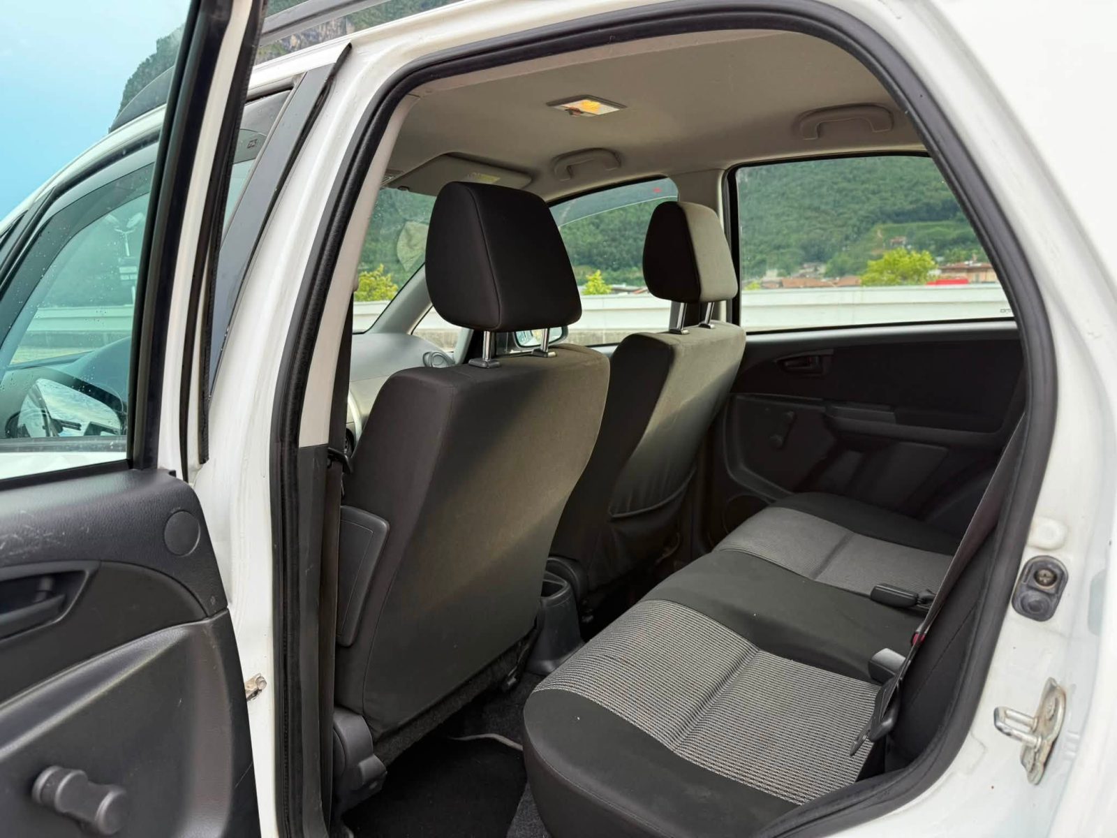 FIAT SEDICI 4x4 E GANCIO TRAINO 